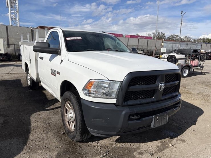 2018-ram-2500-hd-image-2