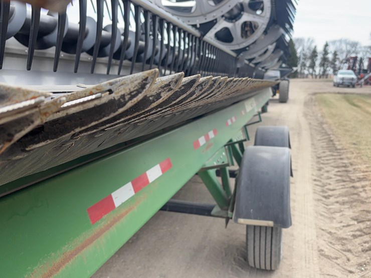 2024-mac-don-fd240-image-14