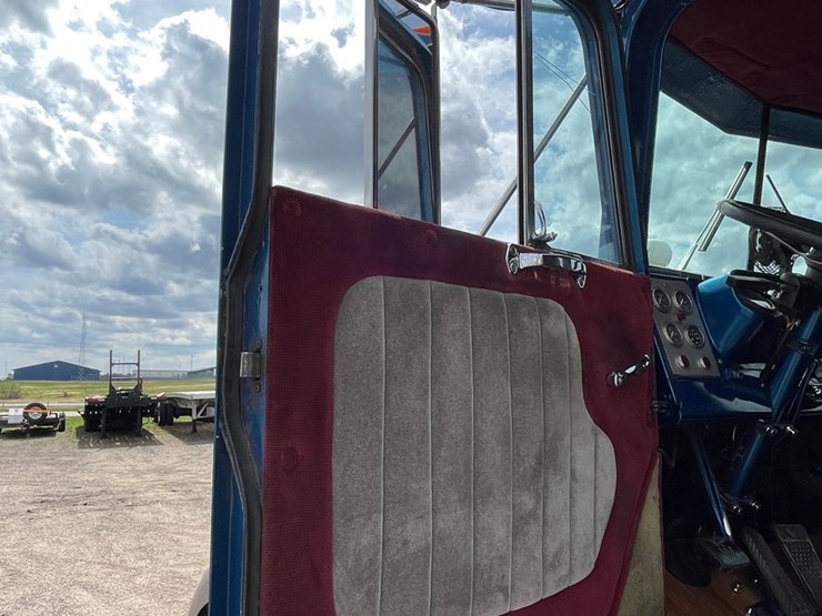 1966-kenworth-w900a-image-90