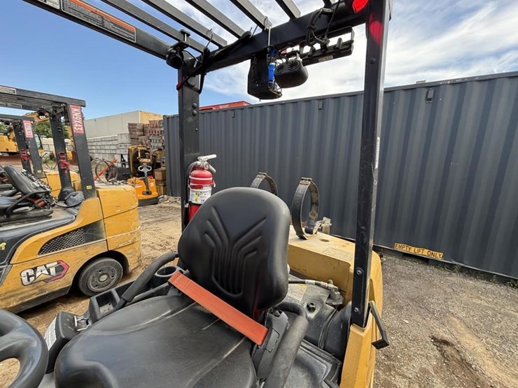 2020-caterpillar-2c6000-image-25