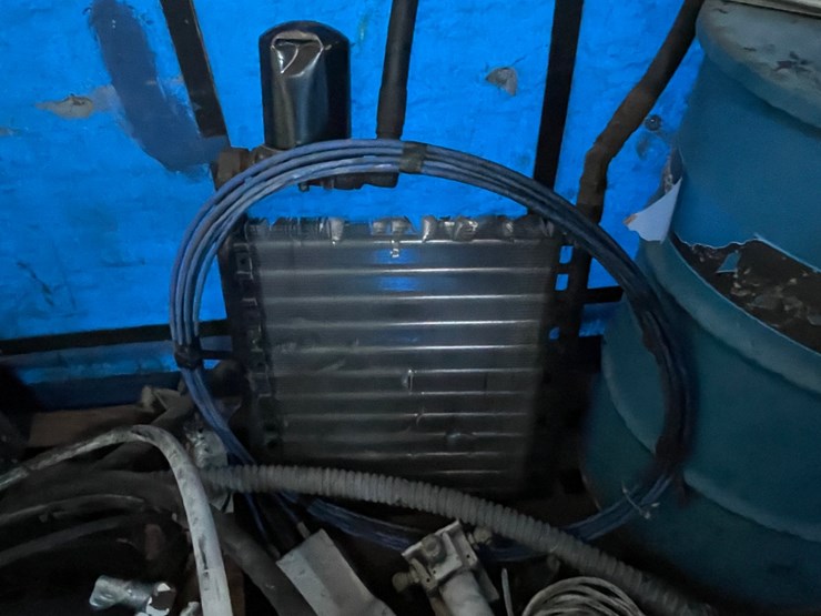 #10405-•-complete-hydraulic-system-for-ready-mix-truck-image-5