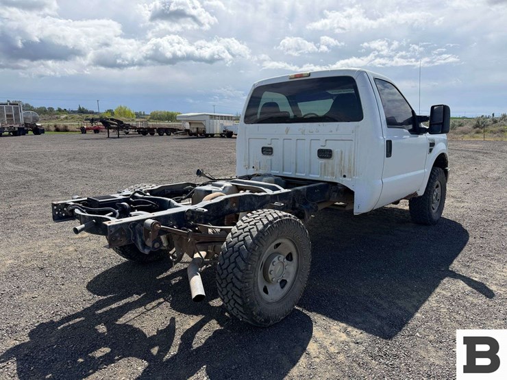 2010-ford-f250-image-5