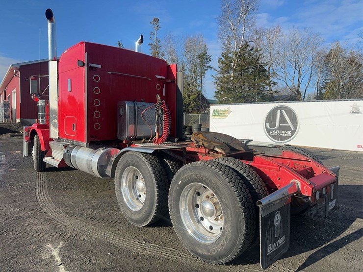 2022-kenworth-t800-image-7