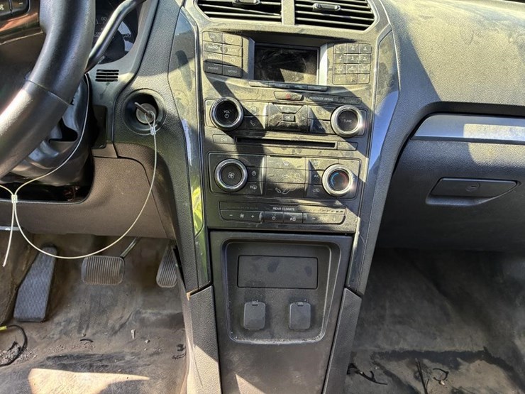 2017-ford-explorer-police-interceptor-image-13