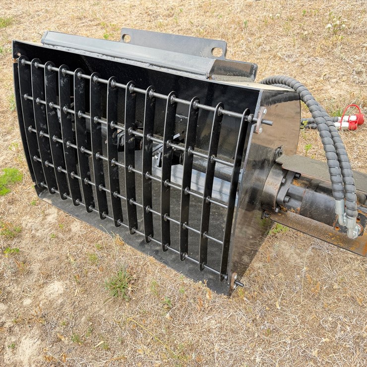 #612 • #611 • Hydraulic Mixing Bucket for Mini Excavator