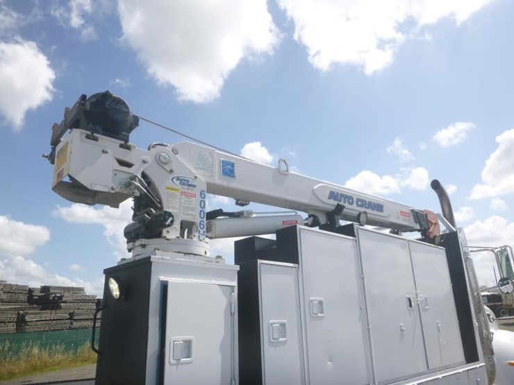 2014-auto-crane-6006h-image-11