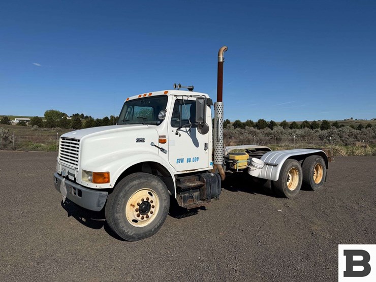 1998-international-f-4900-cab-&-chassis-truck-image-1