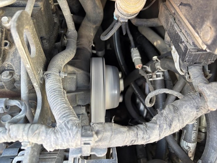 2016-bobcat-t650-image-38