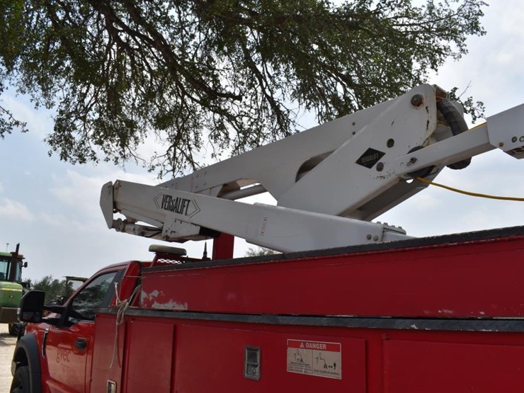 2019-ford-f550-image-6