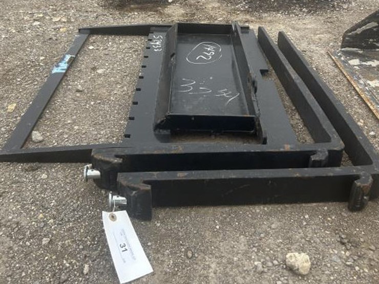 #31-•-mini-skid-steer-forks-image-2