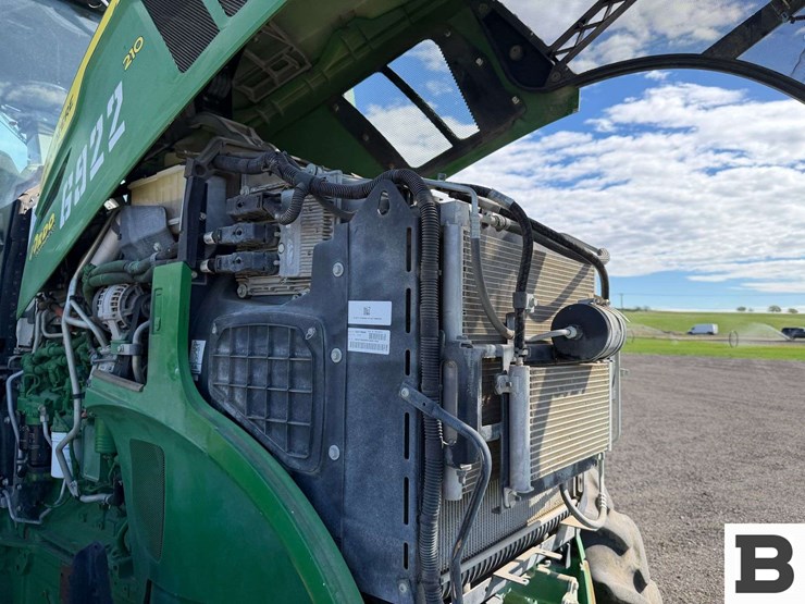 2021-john-deere-7r-210-image-52
