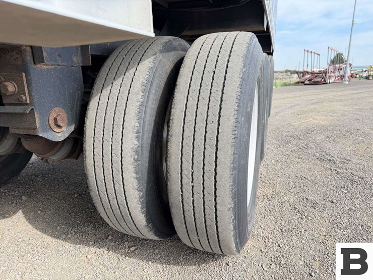 2017-timpte-hopper-bottom-image-30