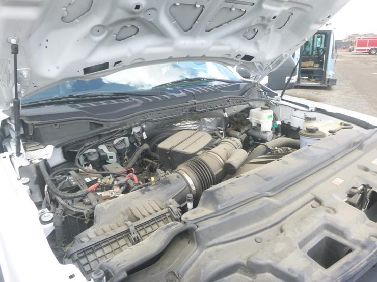 2022-ford-f450-xl-image-17