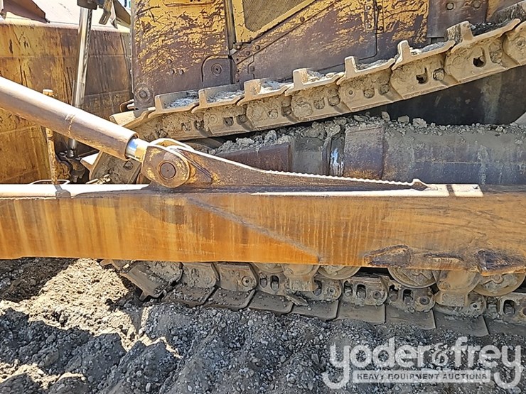 1990-caterpillar-d9n-image-17