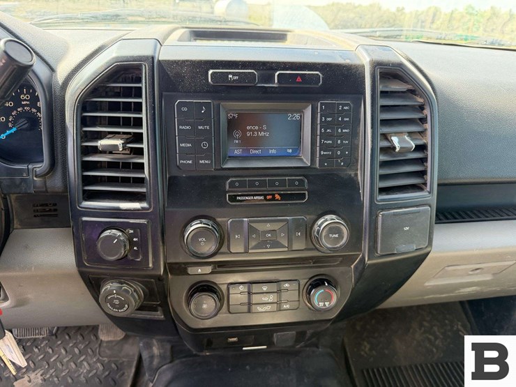 2016-ford-f150-image-31