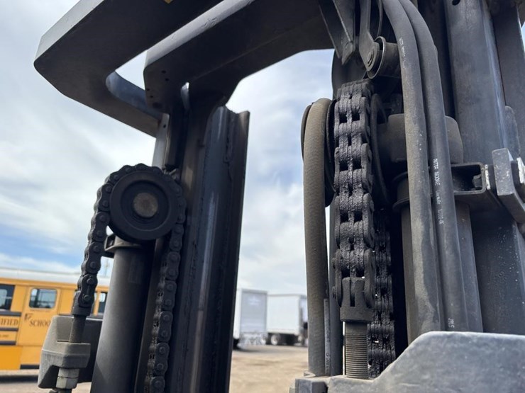 2020-caterpillar-2c6000-image-14