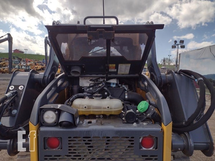2023-deere-325g-image-26