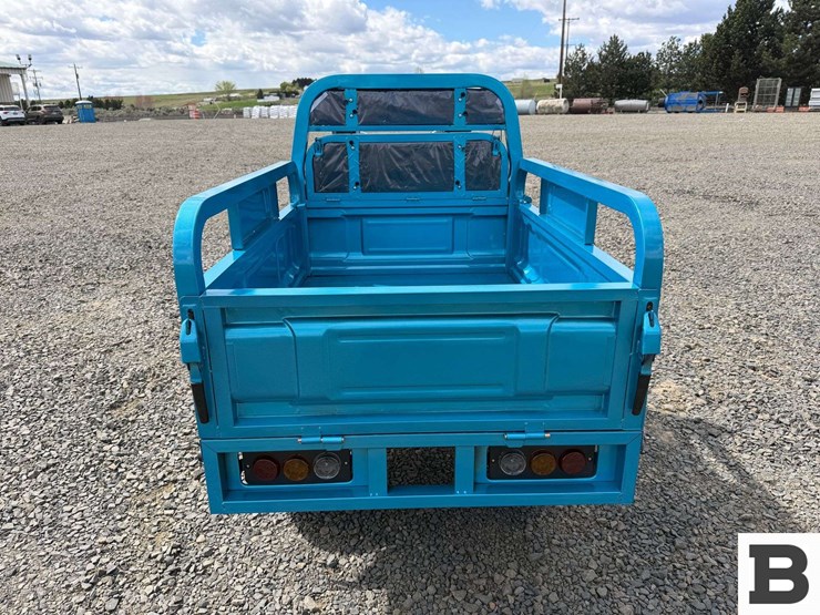 2025-ir-iret13-electric-tricycle-image-4