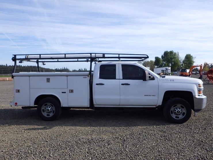 2017-chevrolet-2500hd-image-4