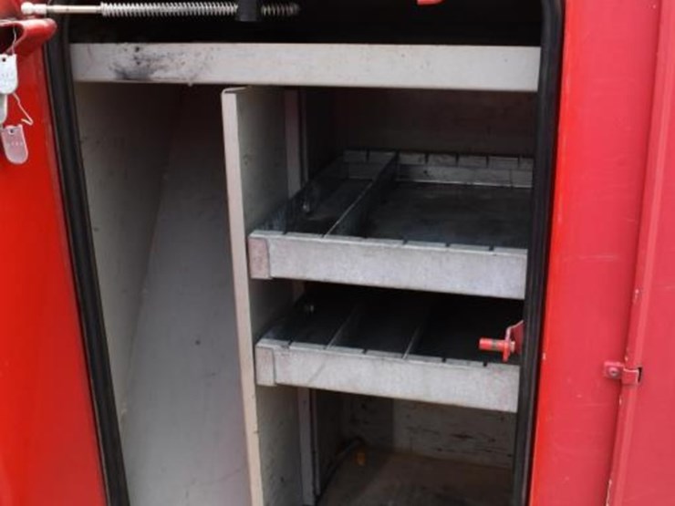 2018-ford-f550-image-17