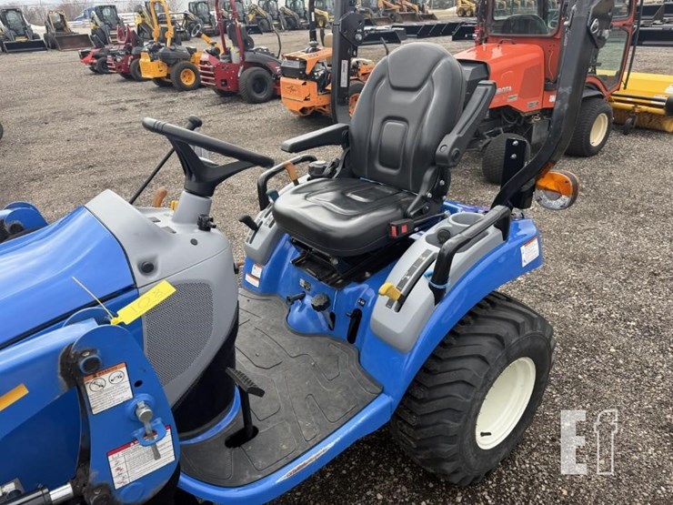 2022-new-holland-workmaster-25s-image-10