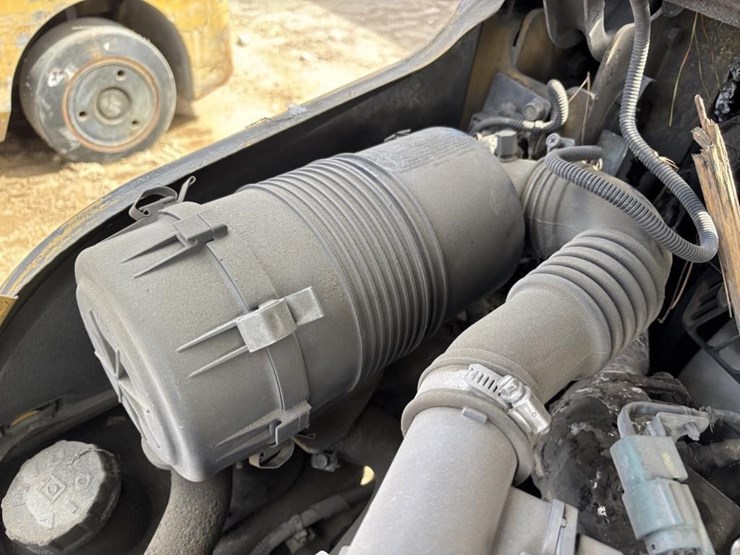 2020-caterpillar-2c6000-image-33