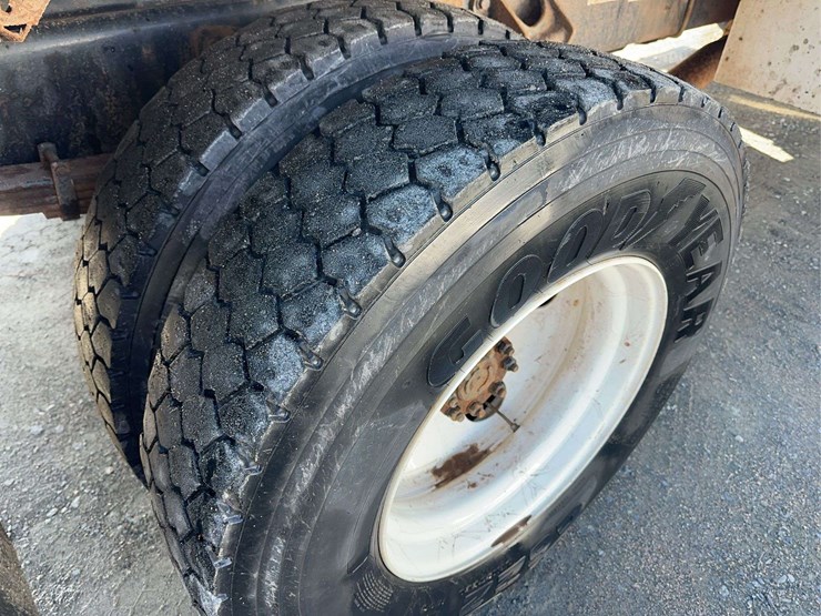 2019-international-4300-sba-image-11