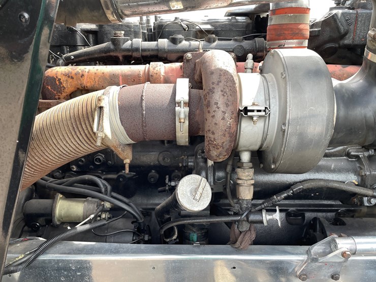 1970-peterbilt-358-image-100