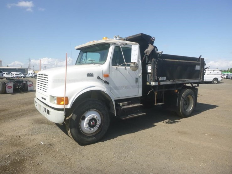 2001-international-4900-image-1