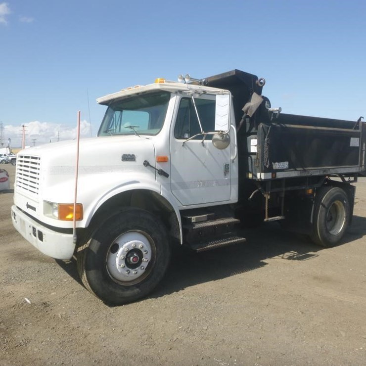 2001 INTERNATIONAL 4900