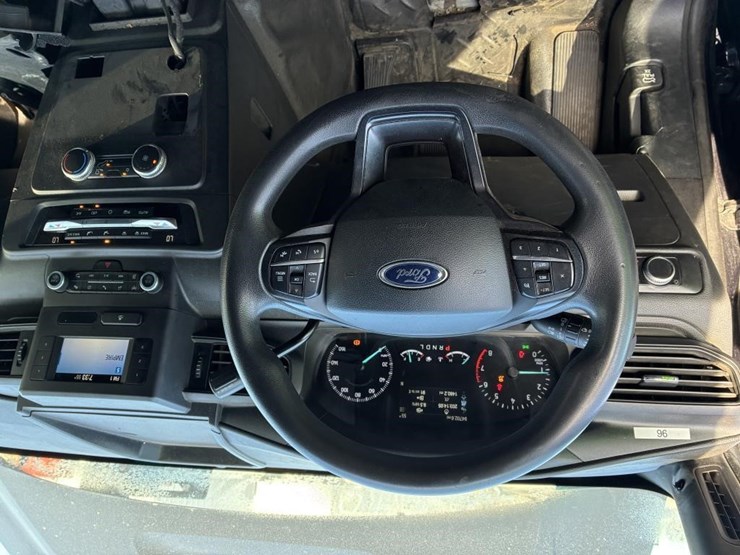 2020-ford-explorer-police-interceptor-image-18