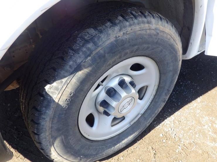 2015-chevrolet-express-3500-image-13