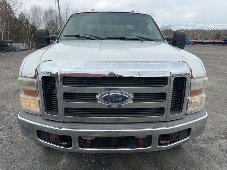 2009-ford-f250-xlt-image-2