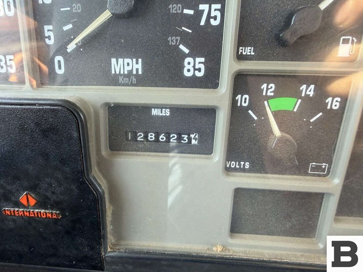 1997-international-4900-image-48