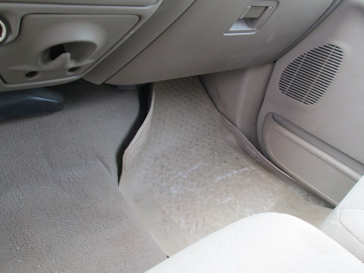 2004-ford-f250-image-32