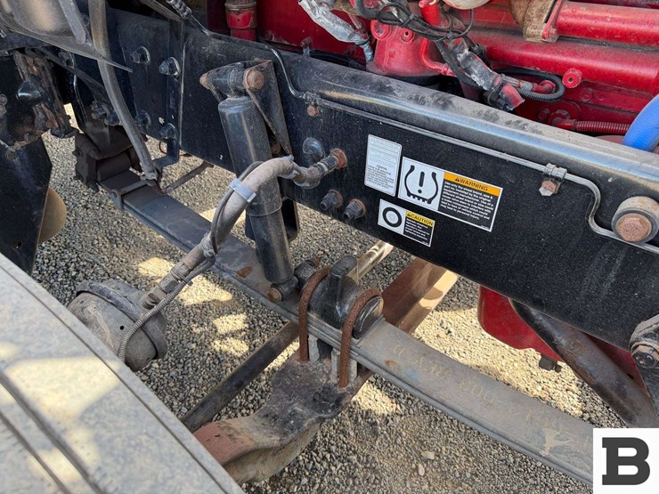 2017-kenworth-t880-image-57