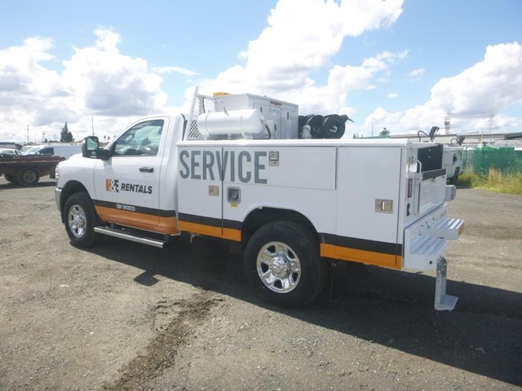 2024-dodge-2500-image-4