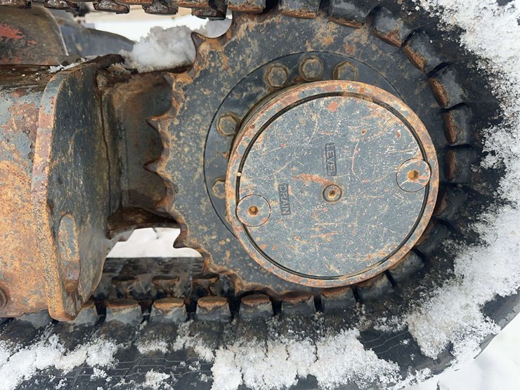 2019-deere-35g-image-13