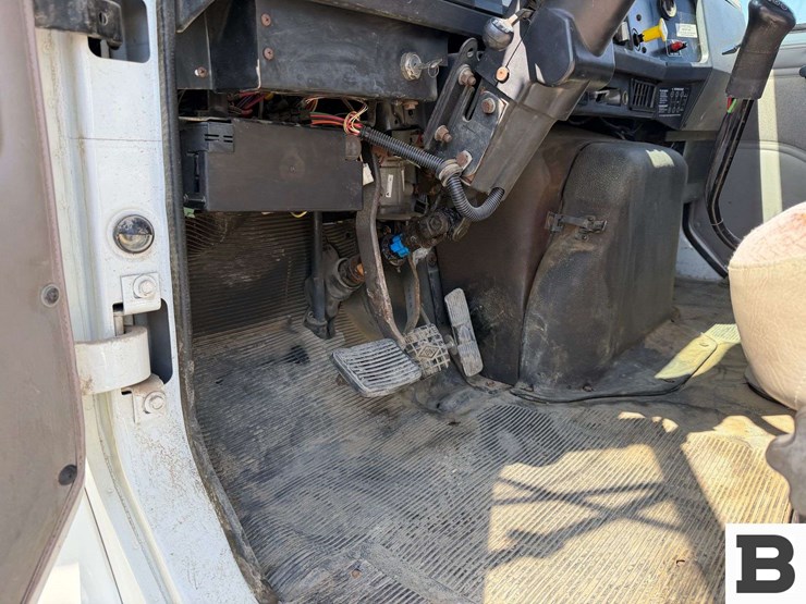 1997-international-4900-image-44