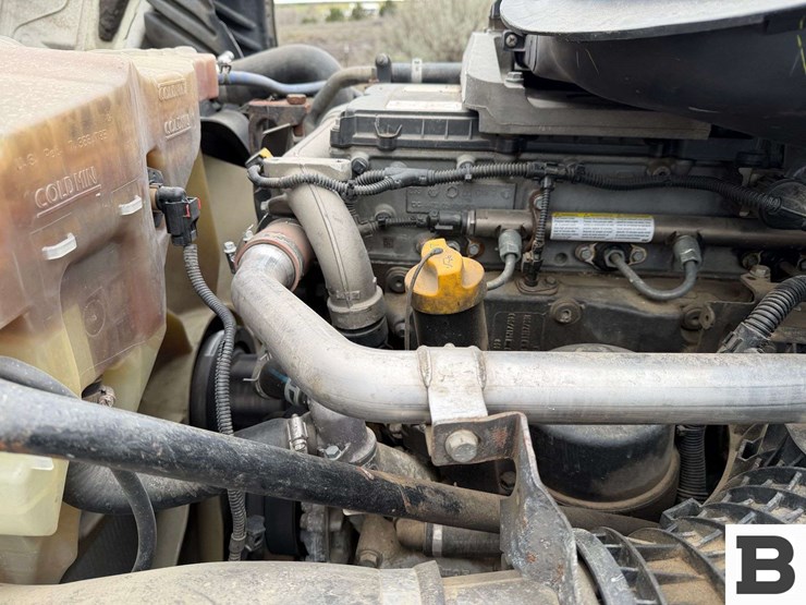 2018-freightliner-cascadia-125-image-45