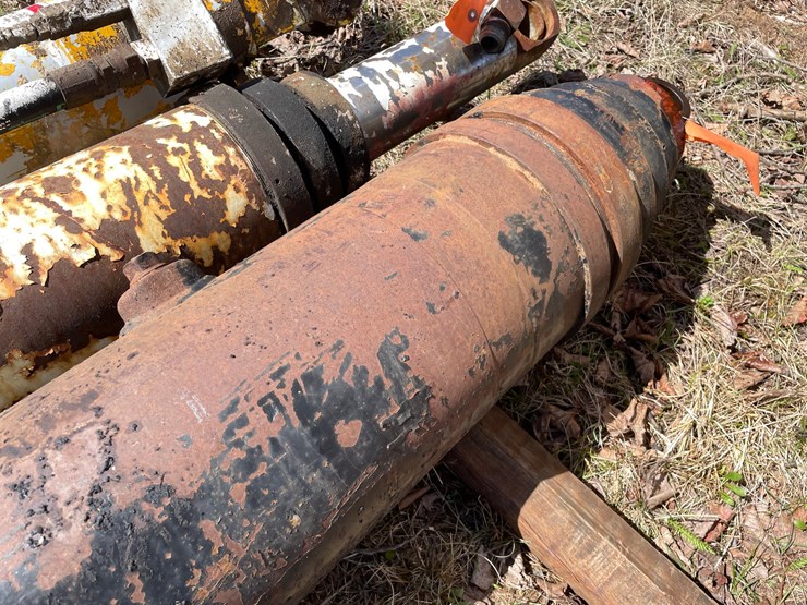 #10426-•-4-stage-hydraulic-cylinder-image-5