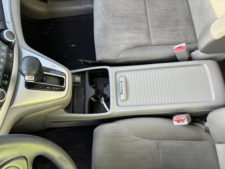 2014-honda-crv-image-18