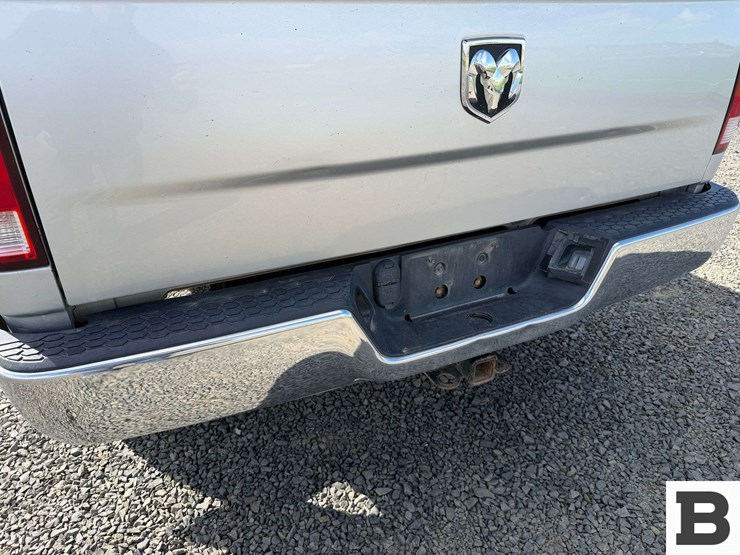 2012-dodge-3500-image-18