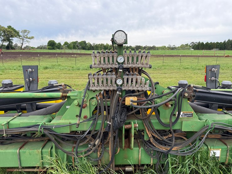 john-deere-12-image-6