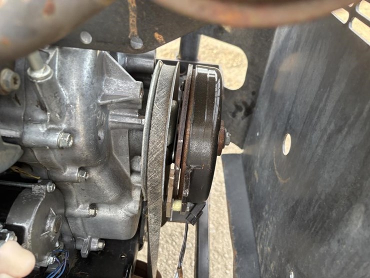 2010-exmark-lxs35bv725-image-27