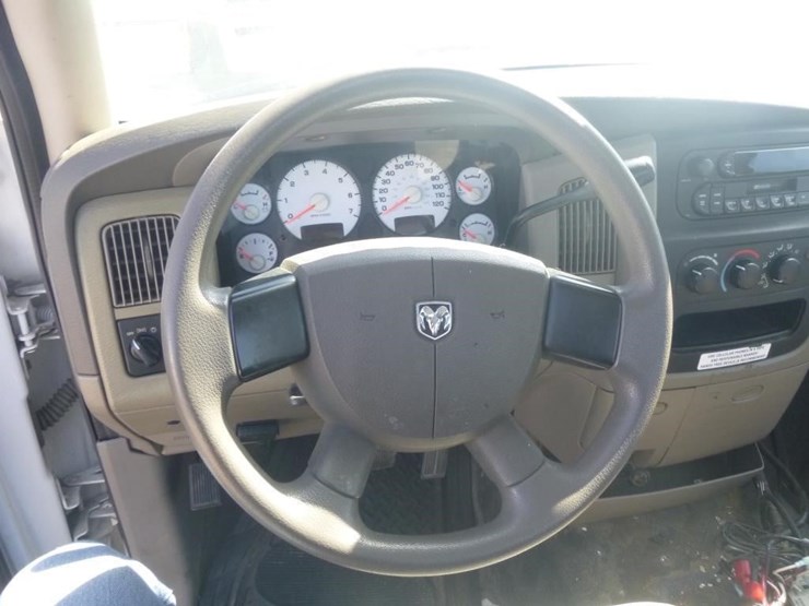 2005-dodge-ram-2500-image-11