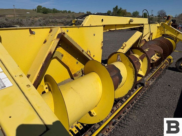 2008-john-deere-645b-image-8