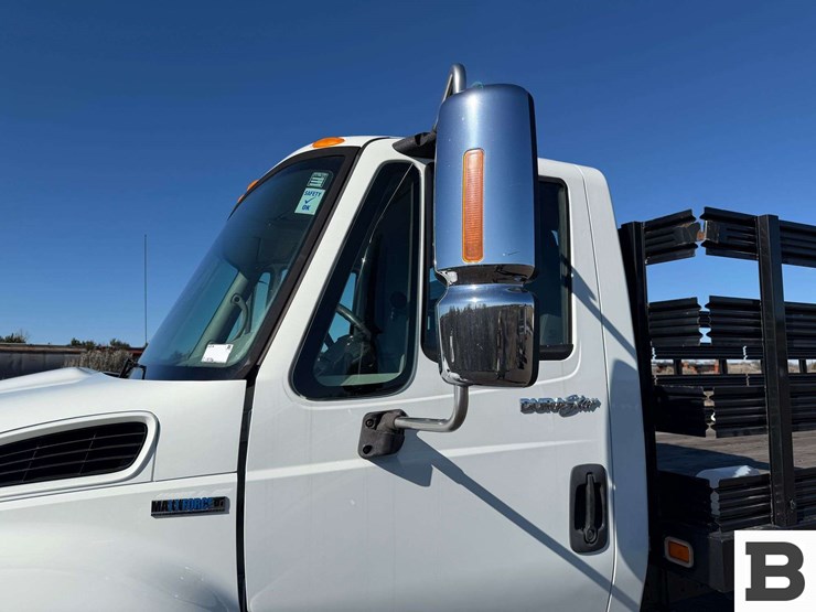 2008-international-durastar-4300-image-11