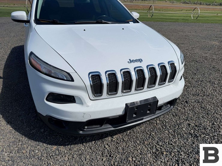 2014-jeep-cherokee-image-8