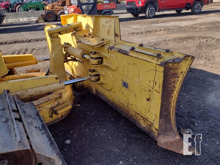 2013-komatsu-d39px-23-image-23